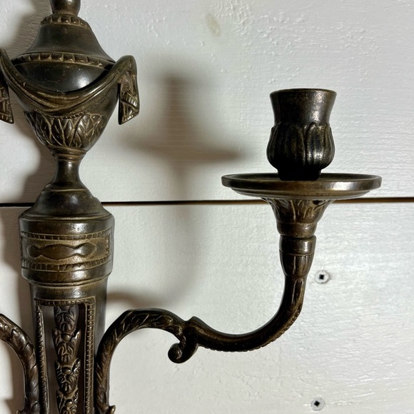 VINTAGE BRASS WALL CANDLE HOLDER – DOUBLE ARM - Picture 13 of 15